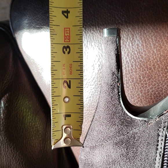 NWOT - FIONI - Heeled, Suede, black ankle boot, size 5 1/2 - Picture 8 of 10